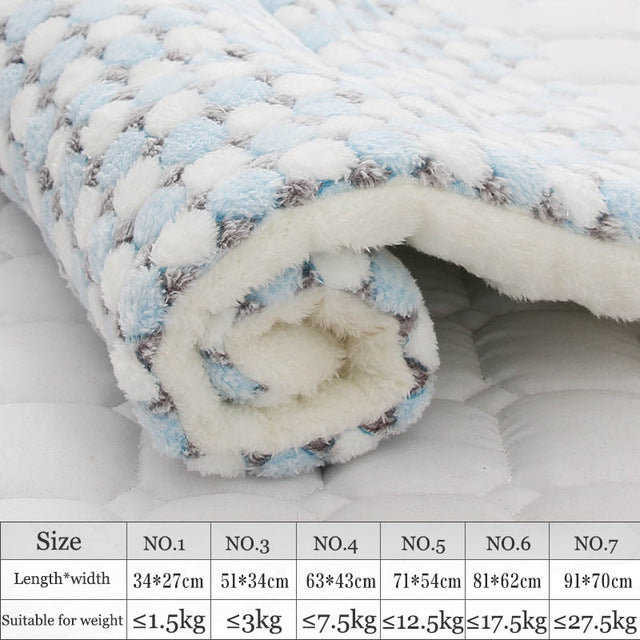 Fashion 1PC Soft Flannel Pet Mat dog Bed Winter Thicken Warm Cat Dog Blanket puppy Sleeping Cover Towel cushion